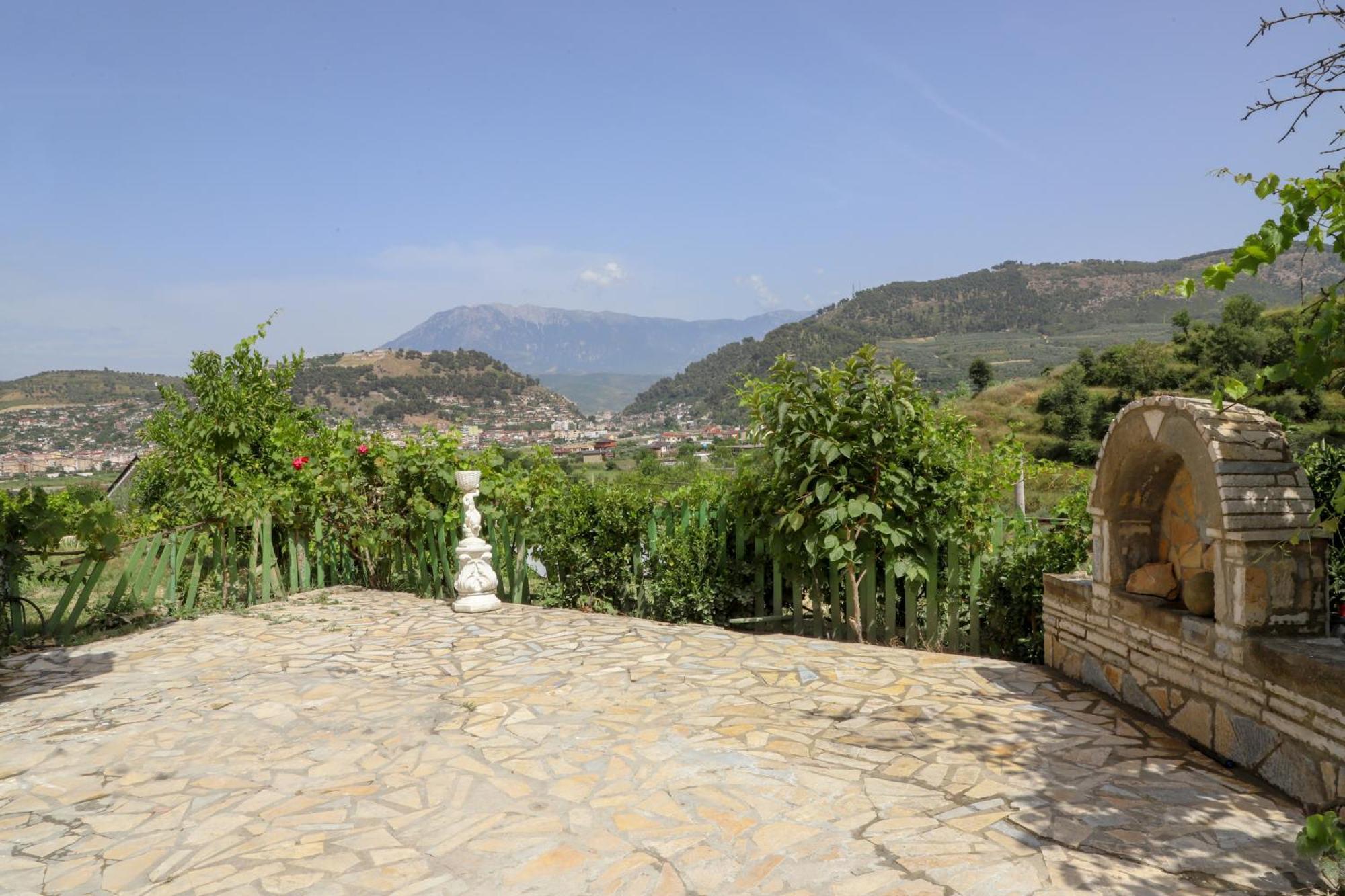Villa Romario Берат Екстер'єр фото